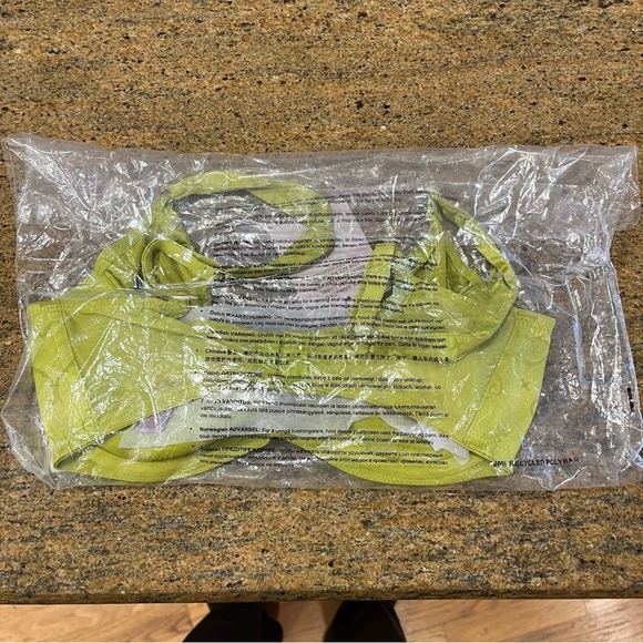 Savage X Fenty Heavenly Satin Quarter Cup Plunge Bra - Picture 4 of 4